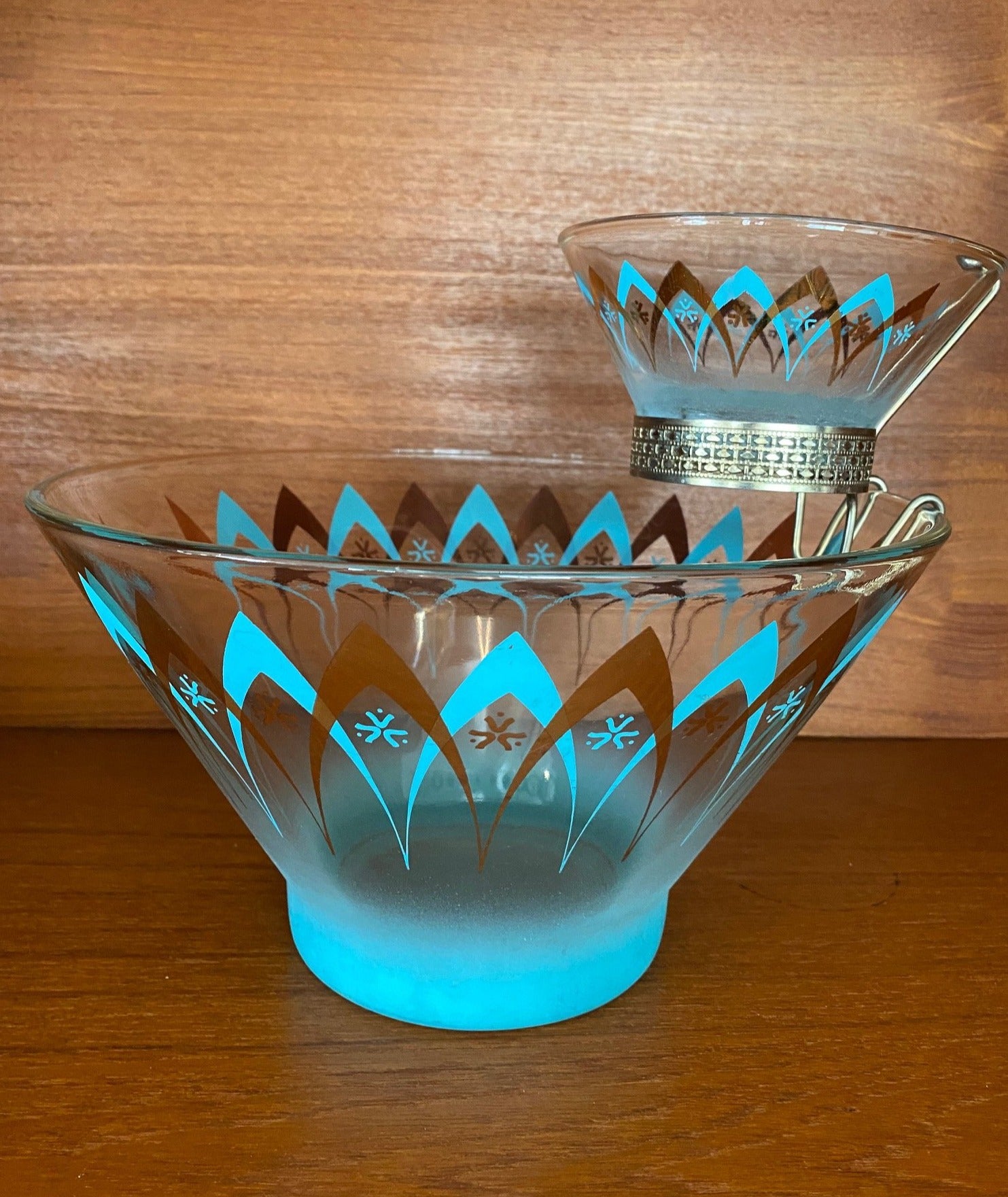 Fantastic Vintage Turquoise and Gold Chip and Dip Bowl
