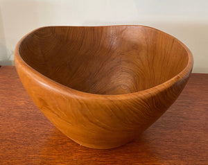 10"D teak salad and snack bowl