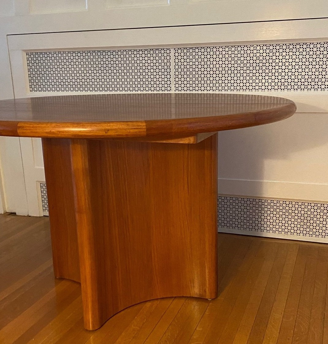 Modernist Danish teak round double pedestal table. In fabulous midcentury condition.- Cook Street Vintage