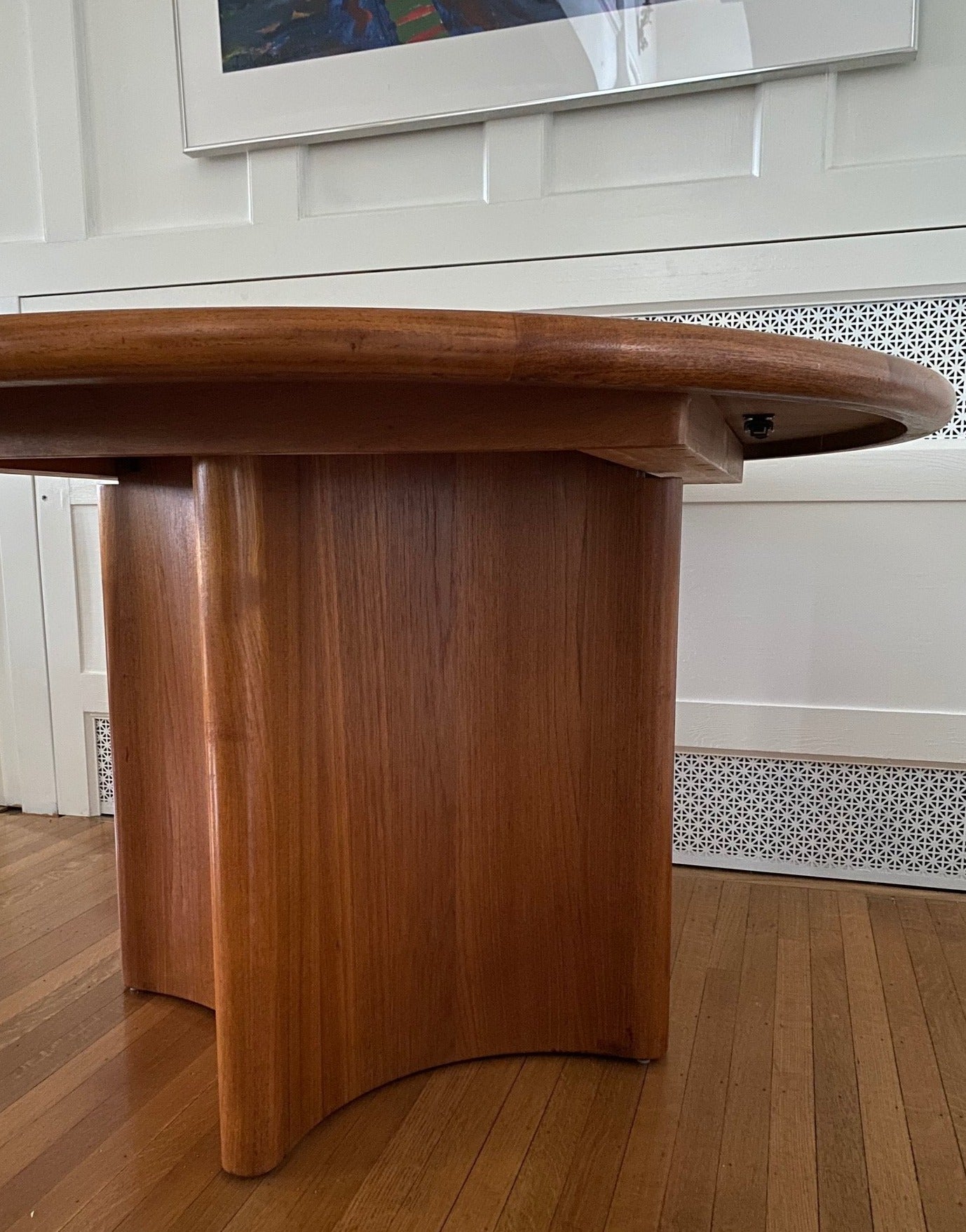 Modernist Danish teak round double pedestal table. In fabulous midcentury condition - Cook Street Vintage