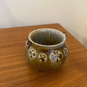 Wade of Ireland  Shamrock Cauldron Pot of Gold- Cook Street Vintage